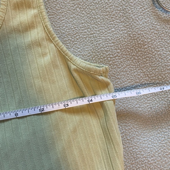 Light Green Crop Tank - Picture 4 of 4